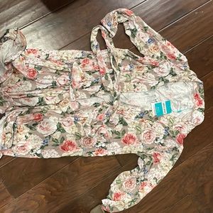 Posh peanut robe